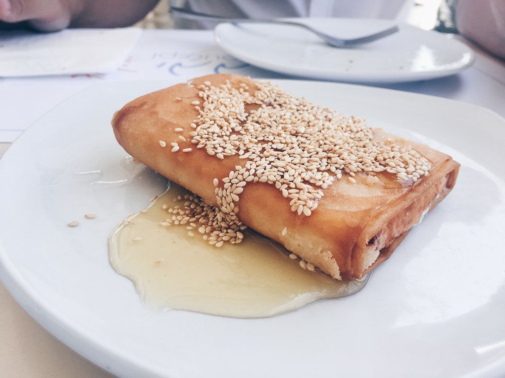 Where+to+eat+saganaki+fried+cheese+in+Paros.jpeg